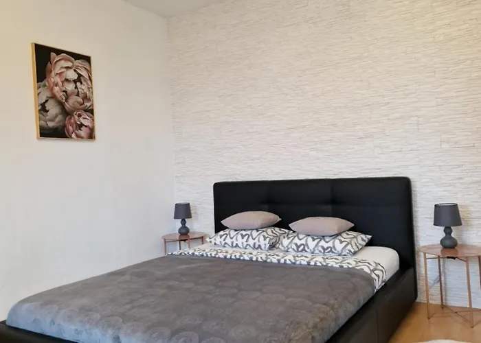 Apartment Millenium Self Check-in Faktura *